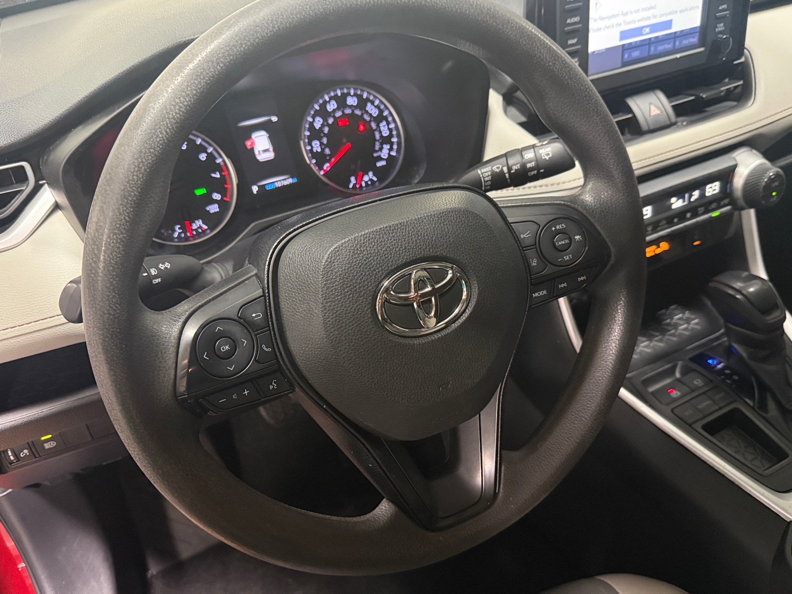Thumbnail: 2019 Toyota RAV4 - 5