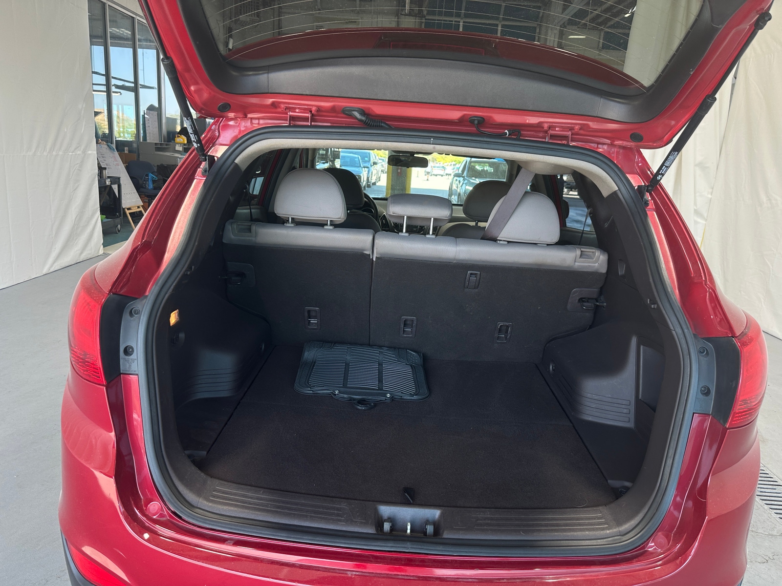 Thumbnail: 2015 Hyundai Tucson - 7