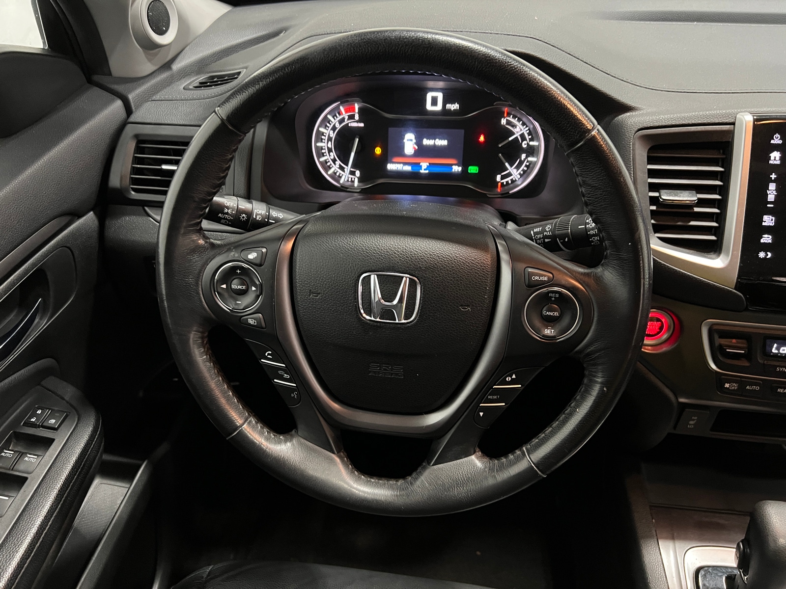 Thumbnail: 2018 Honda Pilot - 4