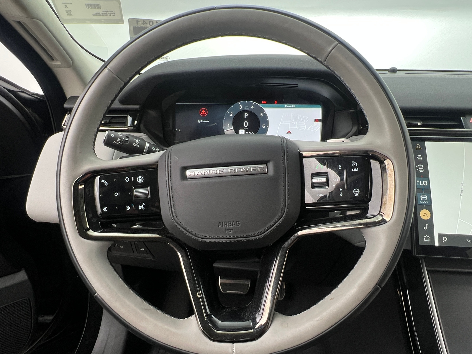 Thumbnail: 2025 Land Rover Range Rover Velar - 4