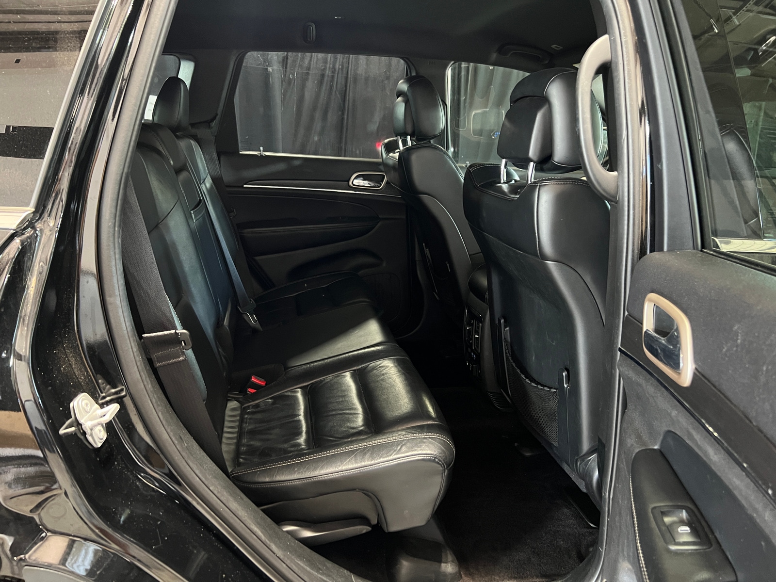 Thumbnail: 2017 Jeep Grand Cherokee - 5