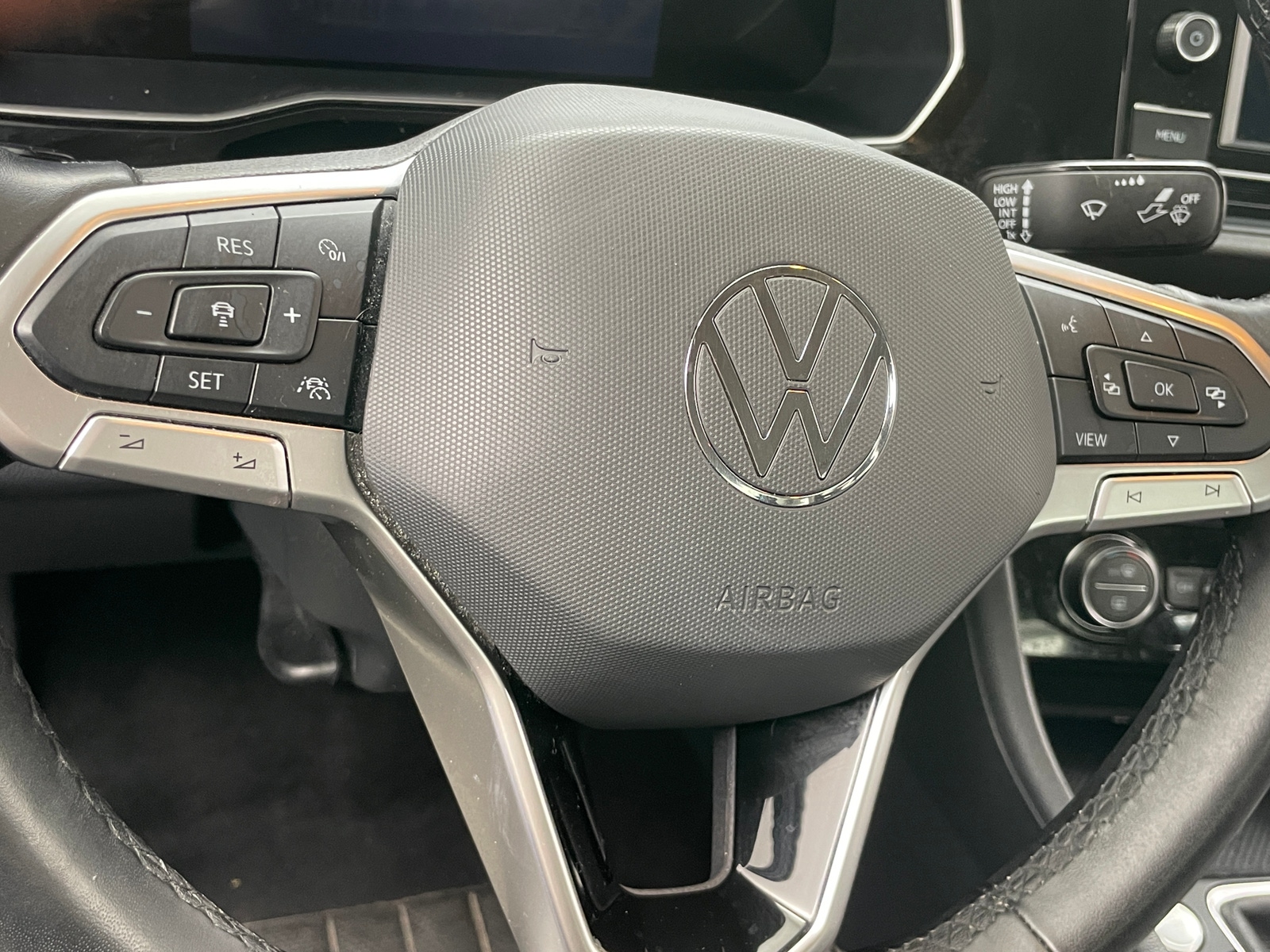 Thumbnail: 2024 Volkswagen Jetta - 4