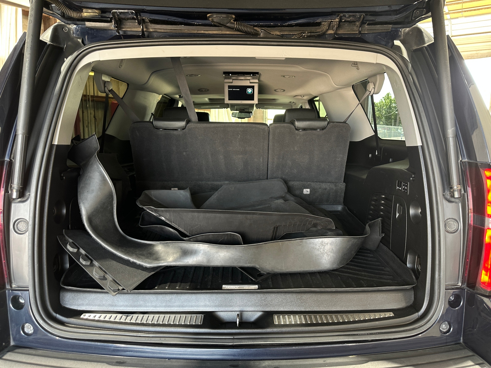 Thumbnail: 2020 Chevrolet Suburban - 6