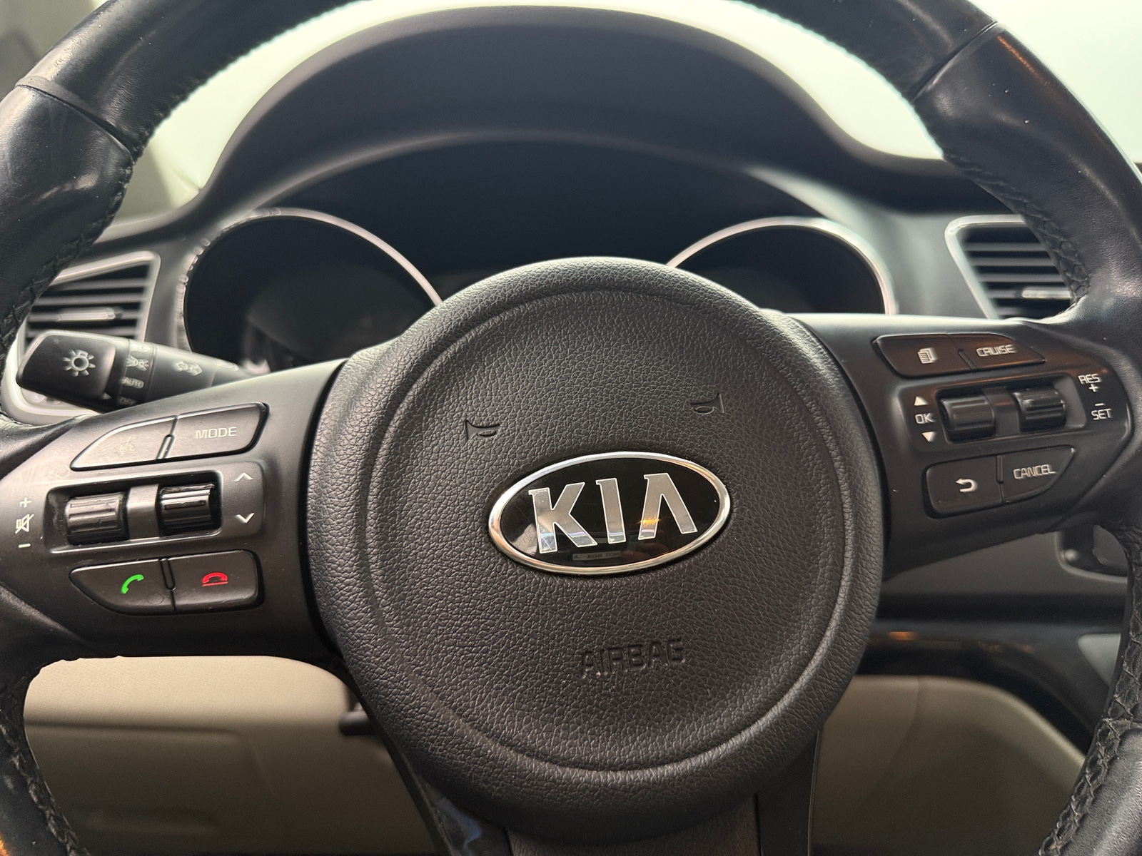 Thumbnail: 2017 Kia Sedona - 5