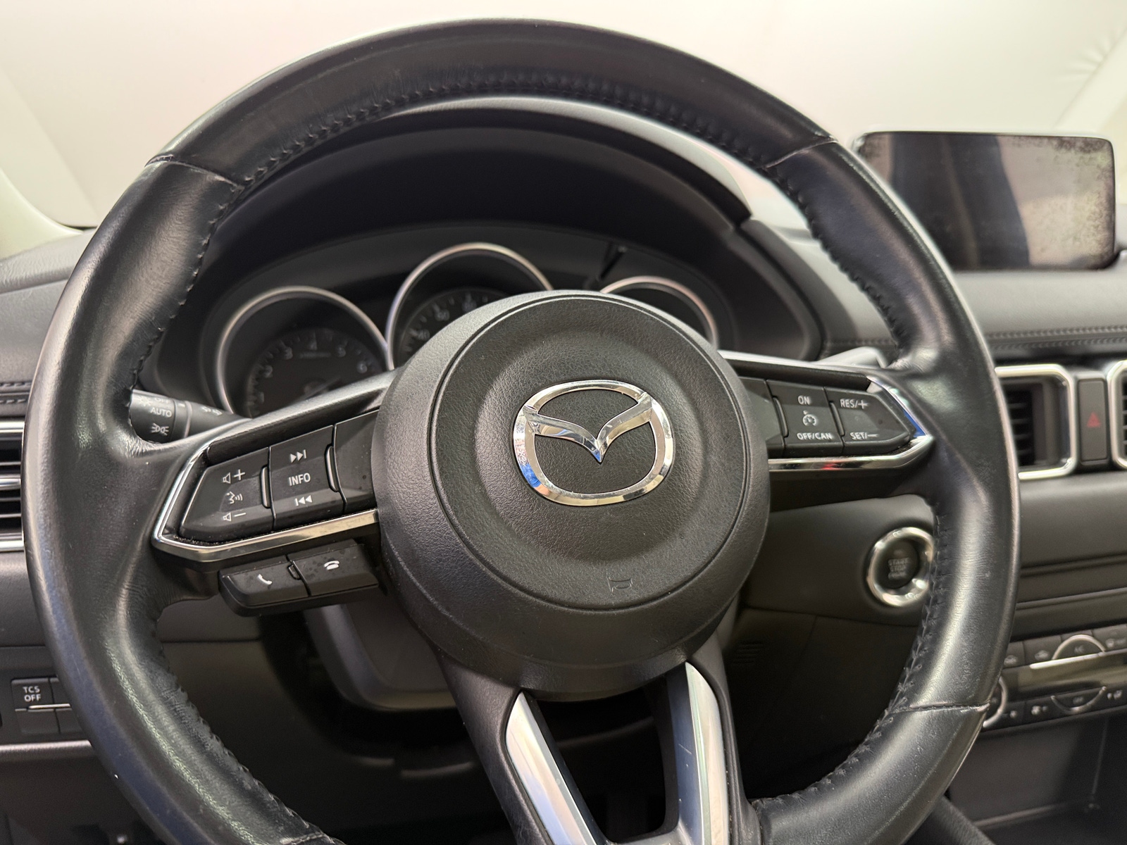 Thumbnail: 2017 Mazda CX-5 - 4