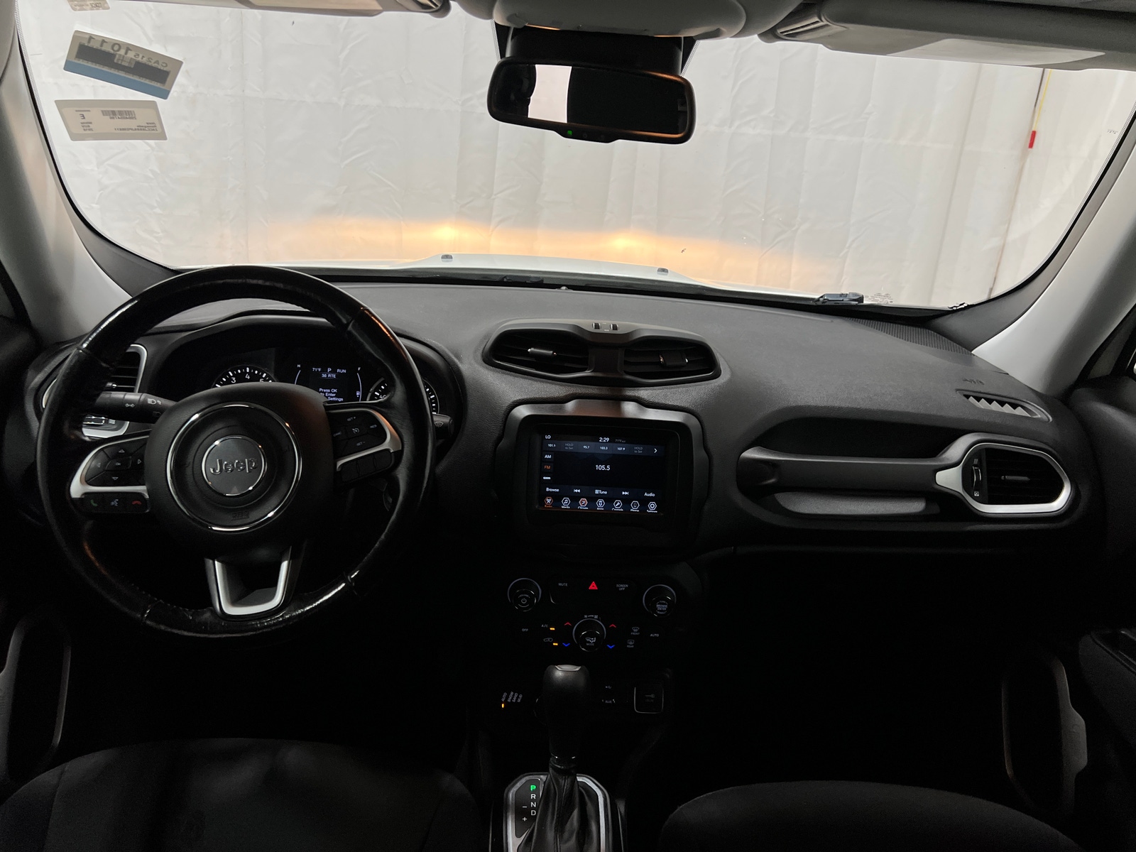 Thumbnail: 2018 Jeep Renegade - 3