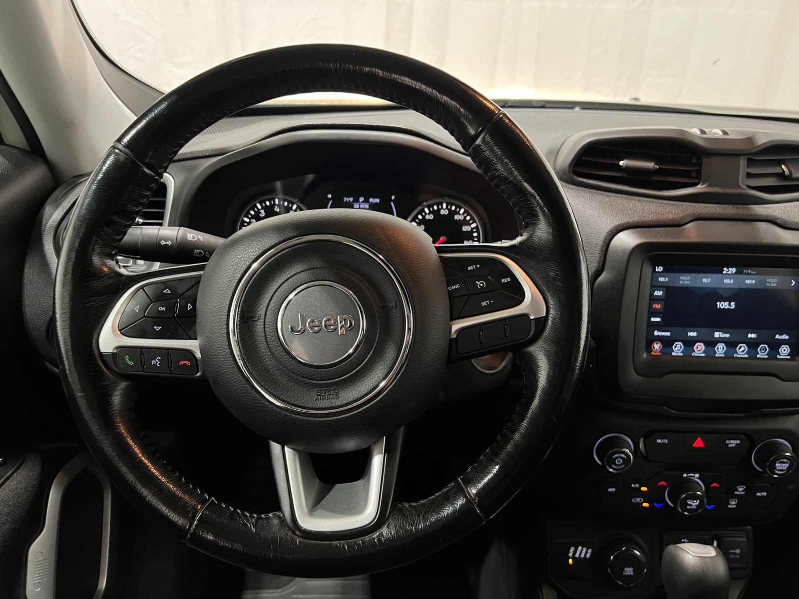 Thumbnail: 2018 Jeep Renegade - 5
