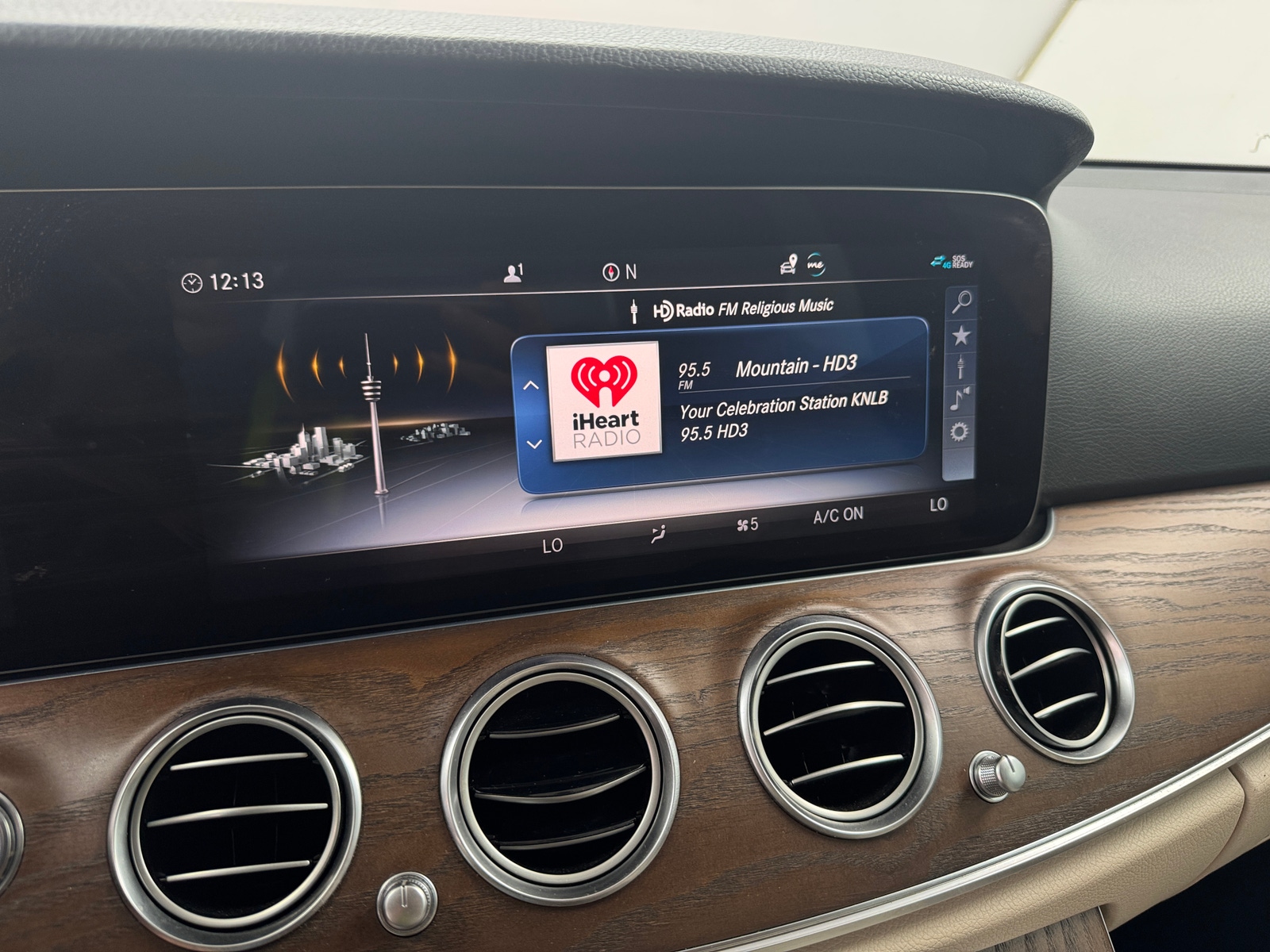 Thumbnail: 2020 Mercedes-Benz E-Class - 3