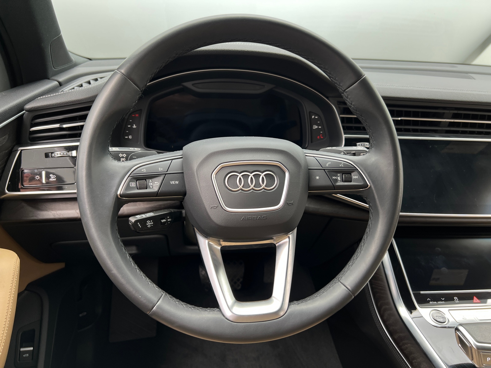 Thumbnail: 2023 Audi Q7 - 4