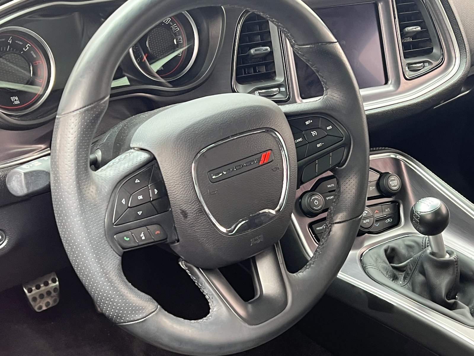 Thumbnail: 2018 Dodge Challenger - 4