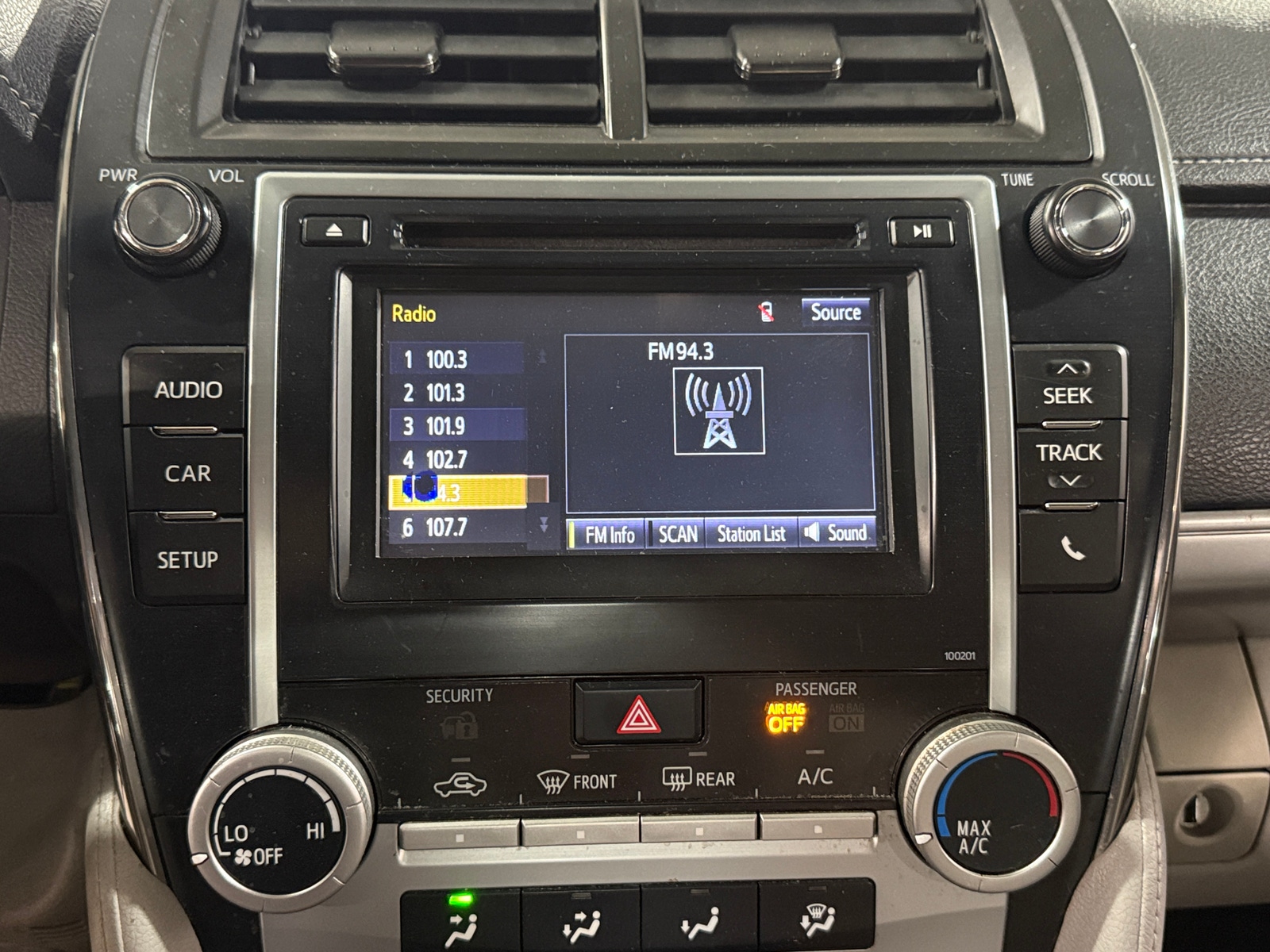 Thumbnail: 2014 Toyota Camry - 4
