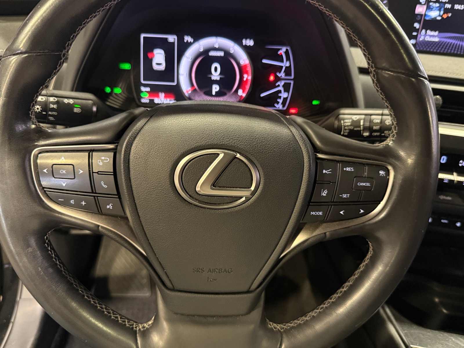 Thumbnail: 2019 Lexus UX - 4