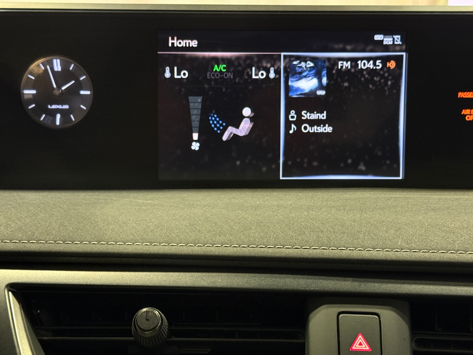 Thumbnail: 2019 Lexus UX - 3