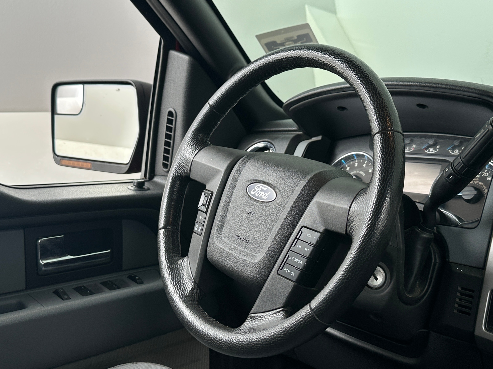Thumbnail: 2013 Ford Econoline - 5
