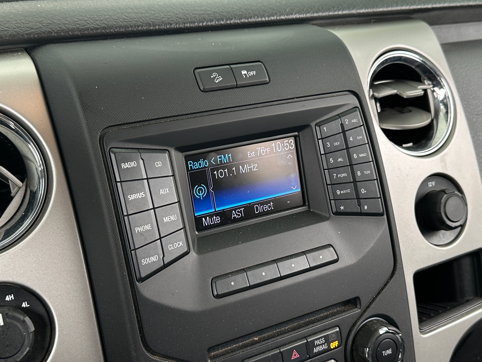 Thumbnail: 2013 Ford Econoline - 4