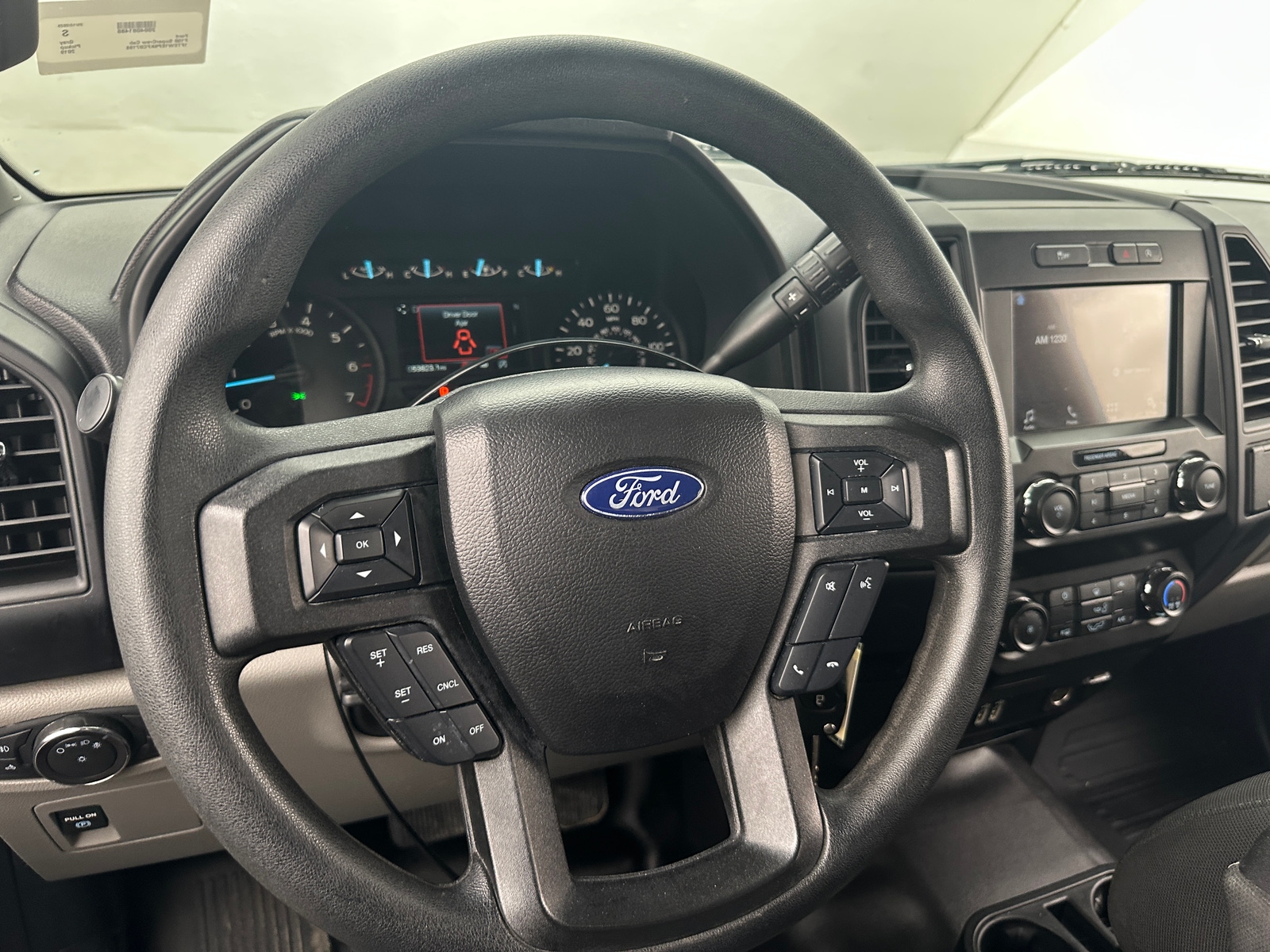 Thumbnail: 2019 Ford Econoline - 5