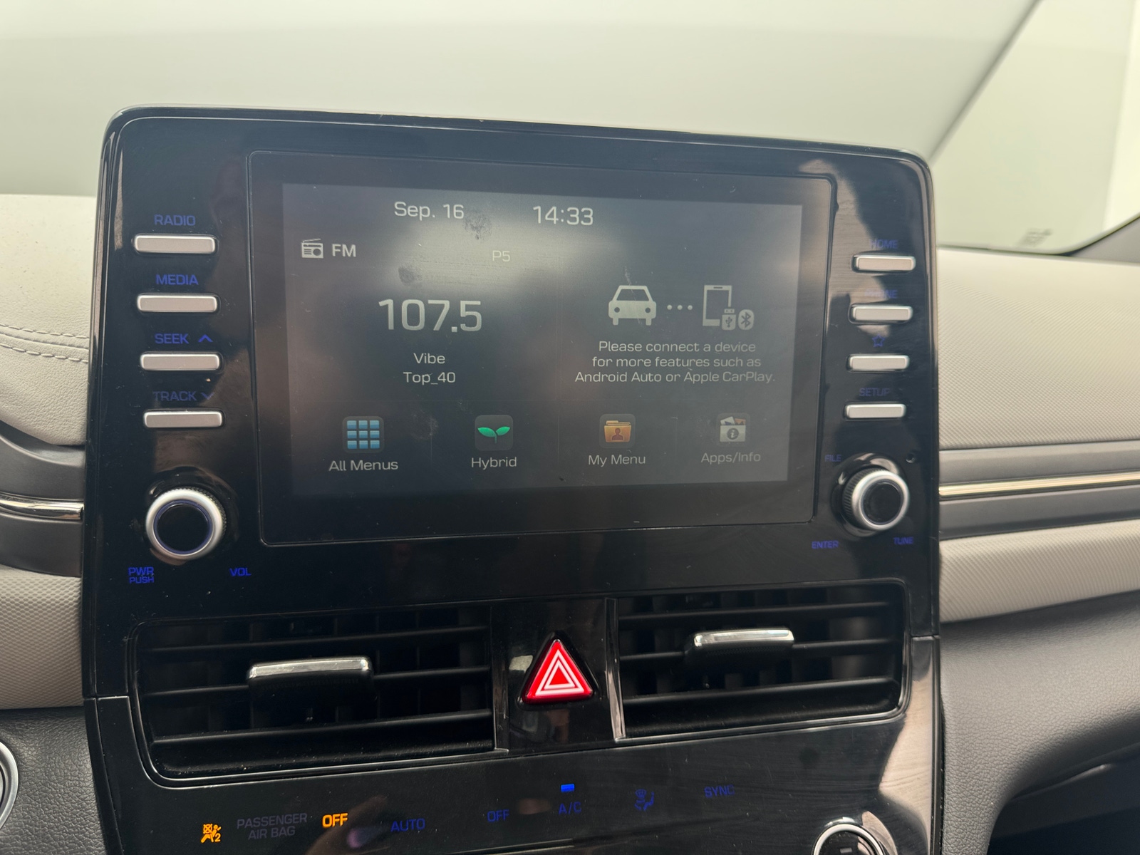 Thumbnail: 2020 Hyundai Ioniq - 4