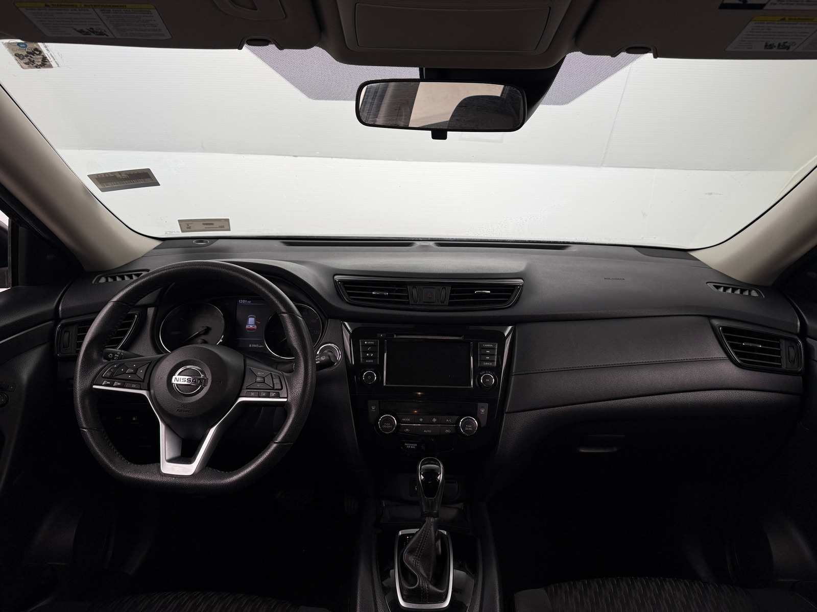 Thumbnail: 2019 Nissan Rogue - 3