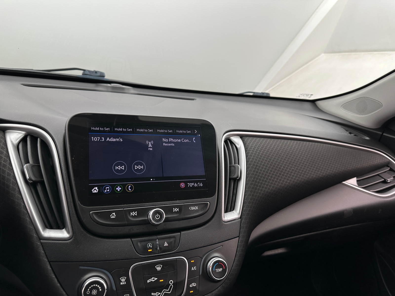 Thumbnail: 2020 Chevrolet Malibu - 4