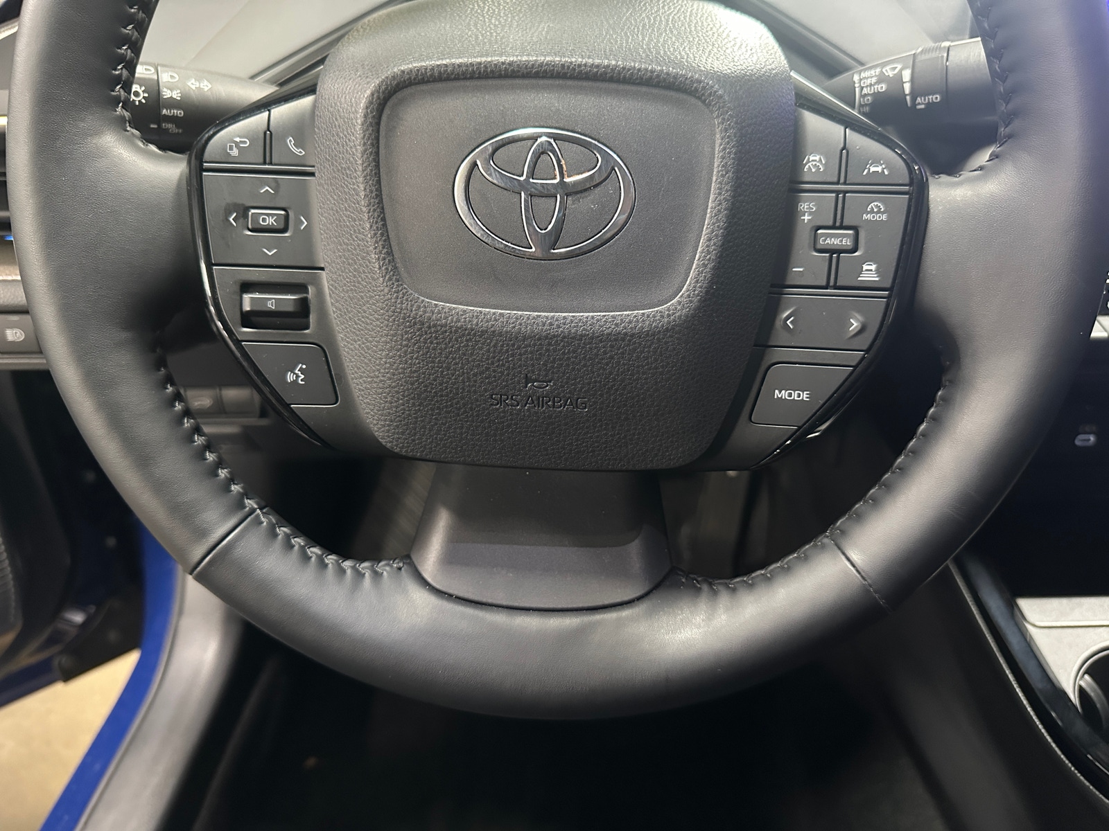 Thumbnail: 2024 Toyota Prius - 4