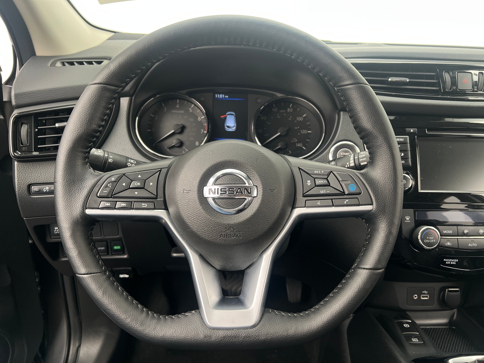Thumbnail: 2022 Nissan Rogue Sport - 5