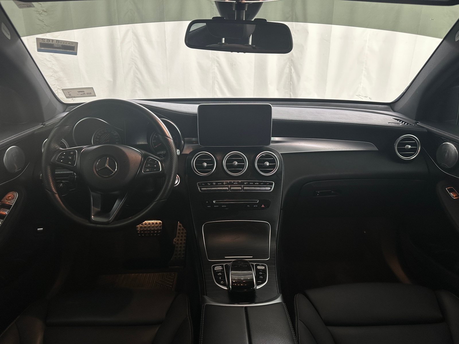 Thumbnail: 2017 Mercedes-Benz GLC - 2