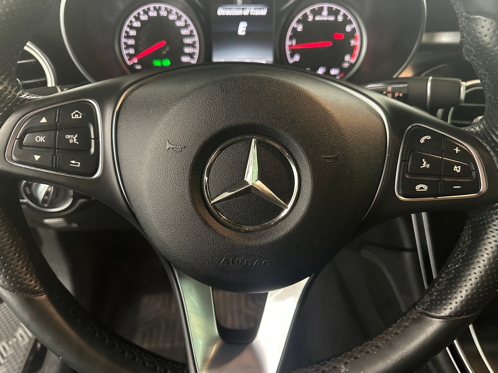Thumbnail: 2017 Mercedes-Benz GLC - 4