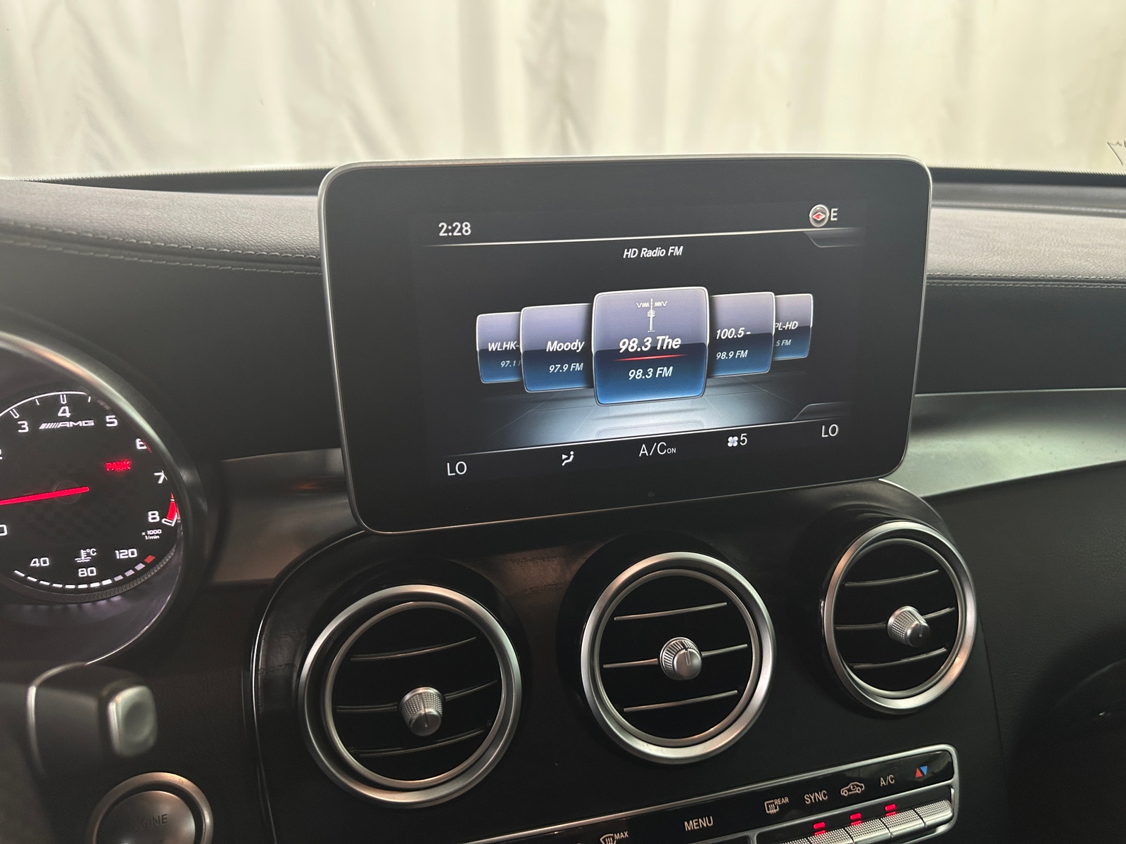 Thumbnail: 2017 Mercedes-Benz GLC - 3