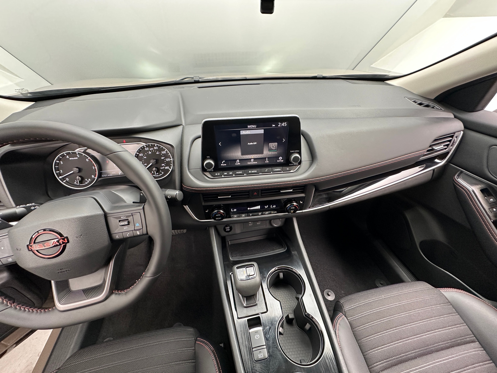 Thumbnail: 2025 Nissan Rogue - 3