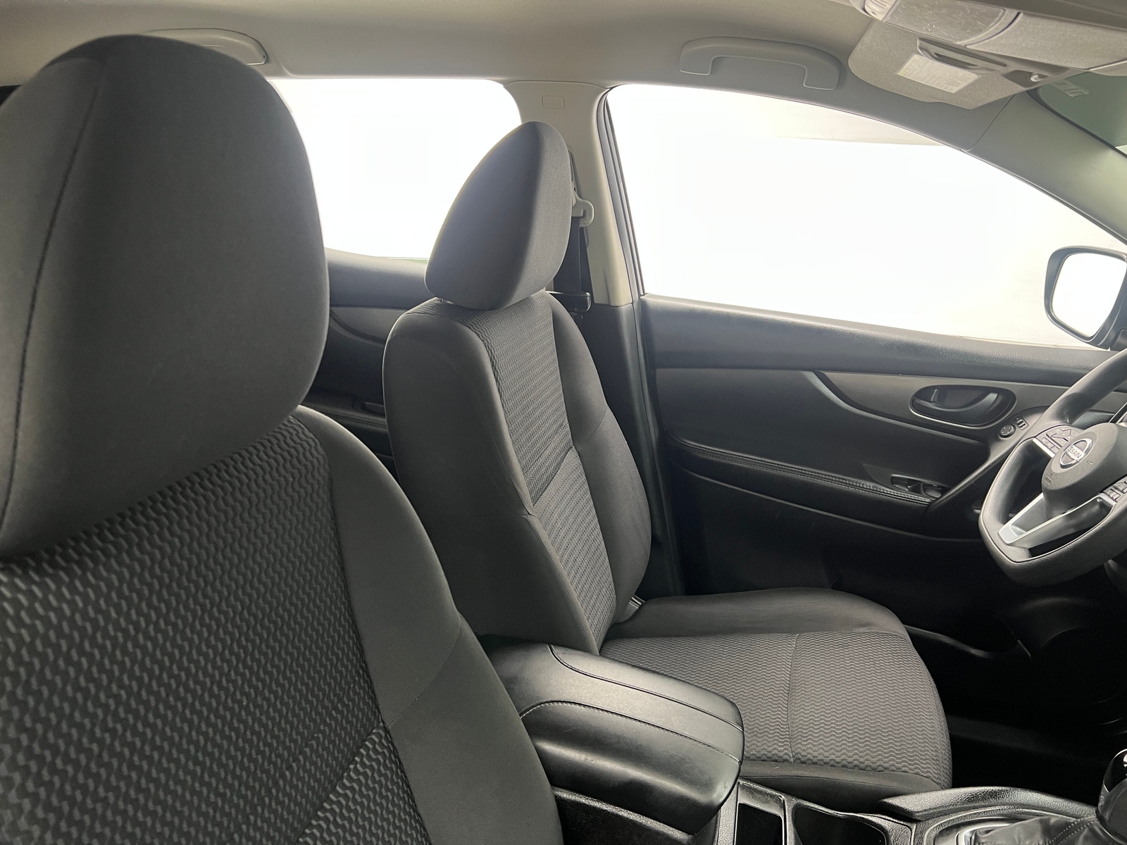Thumbnail: 2020 Nissan Rogue Sport - 2