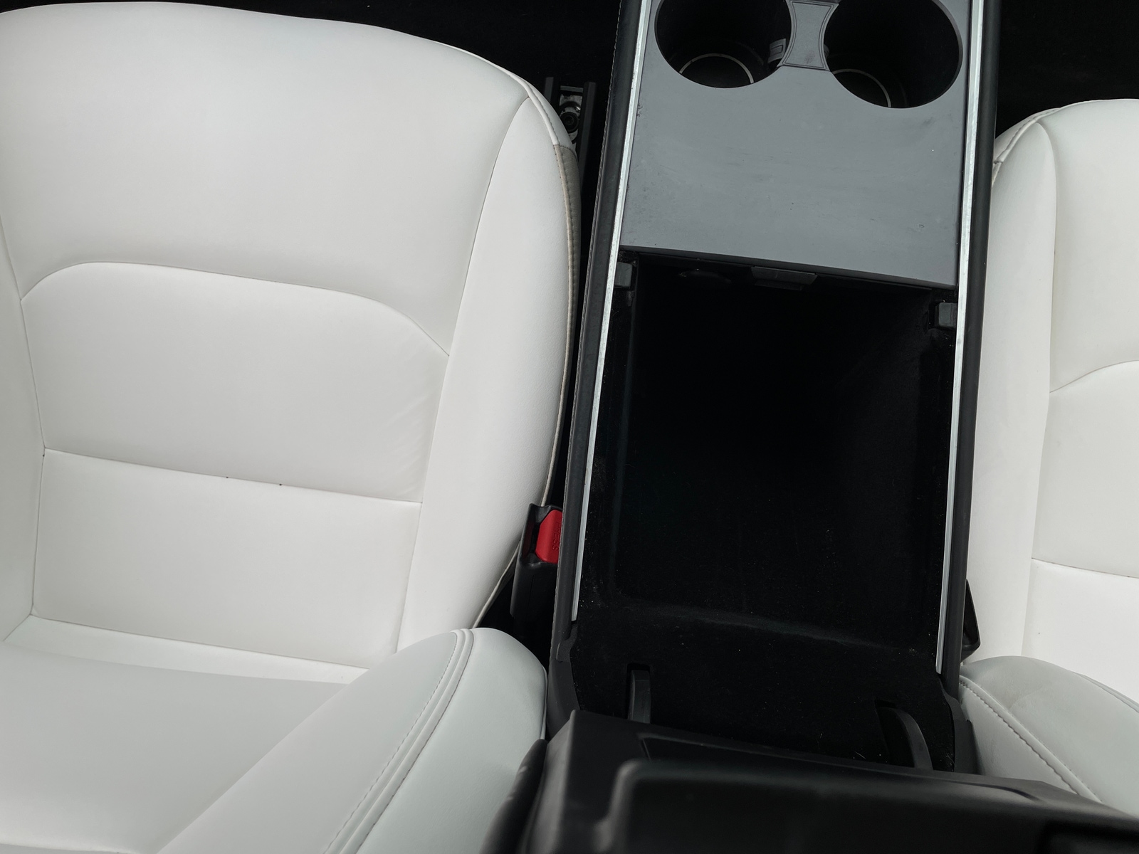 Thumbnail: 2021 Tesla Model 3 - 4