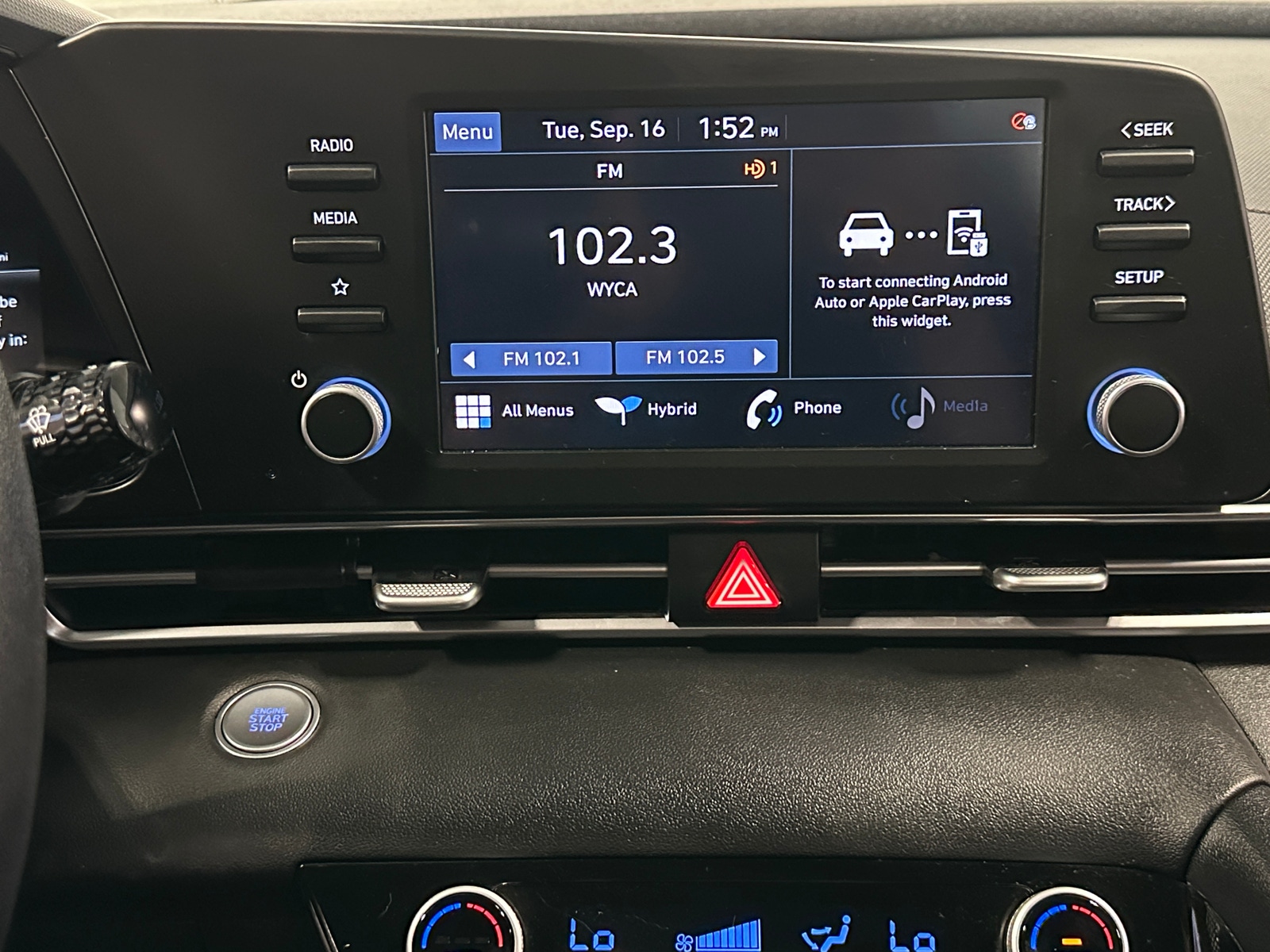 Thumbnail: 2022 Hyundai Elantra - 4