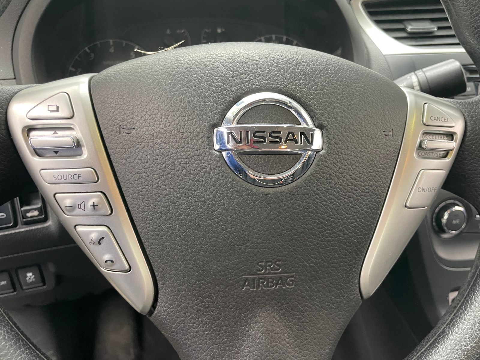 Thumbnail: 2017 Nissan Sentra - 5