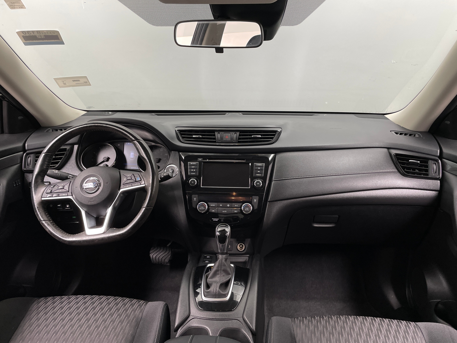 Thumbnail: 2019 Nissan Rogue - 3