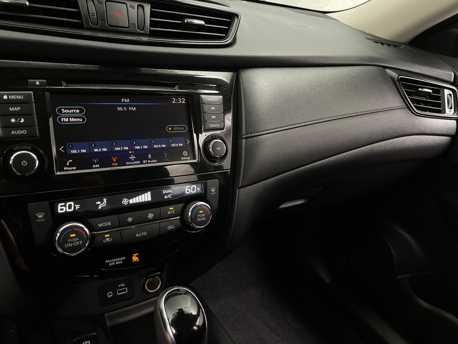 Thumbnail: 2019 Nissan Rogue - 4