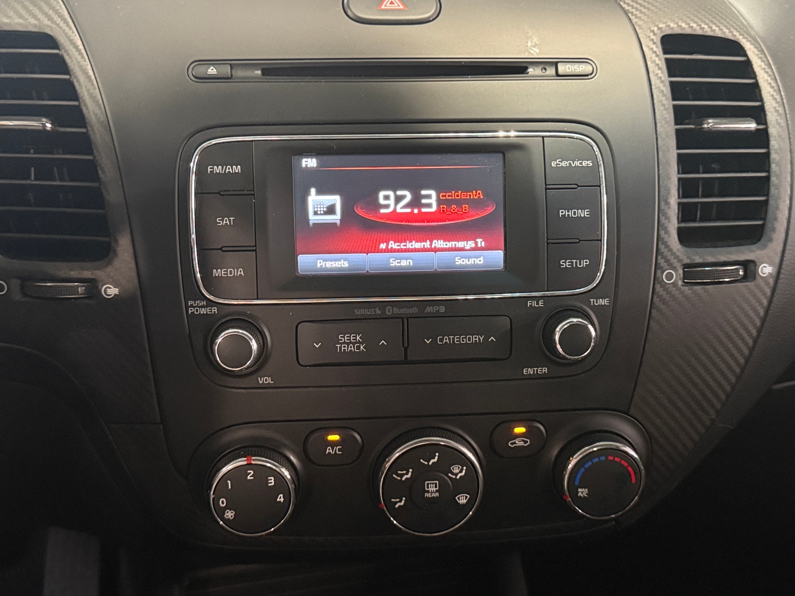 Thumbnail: 2015 Kia Forte - 3