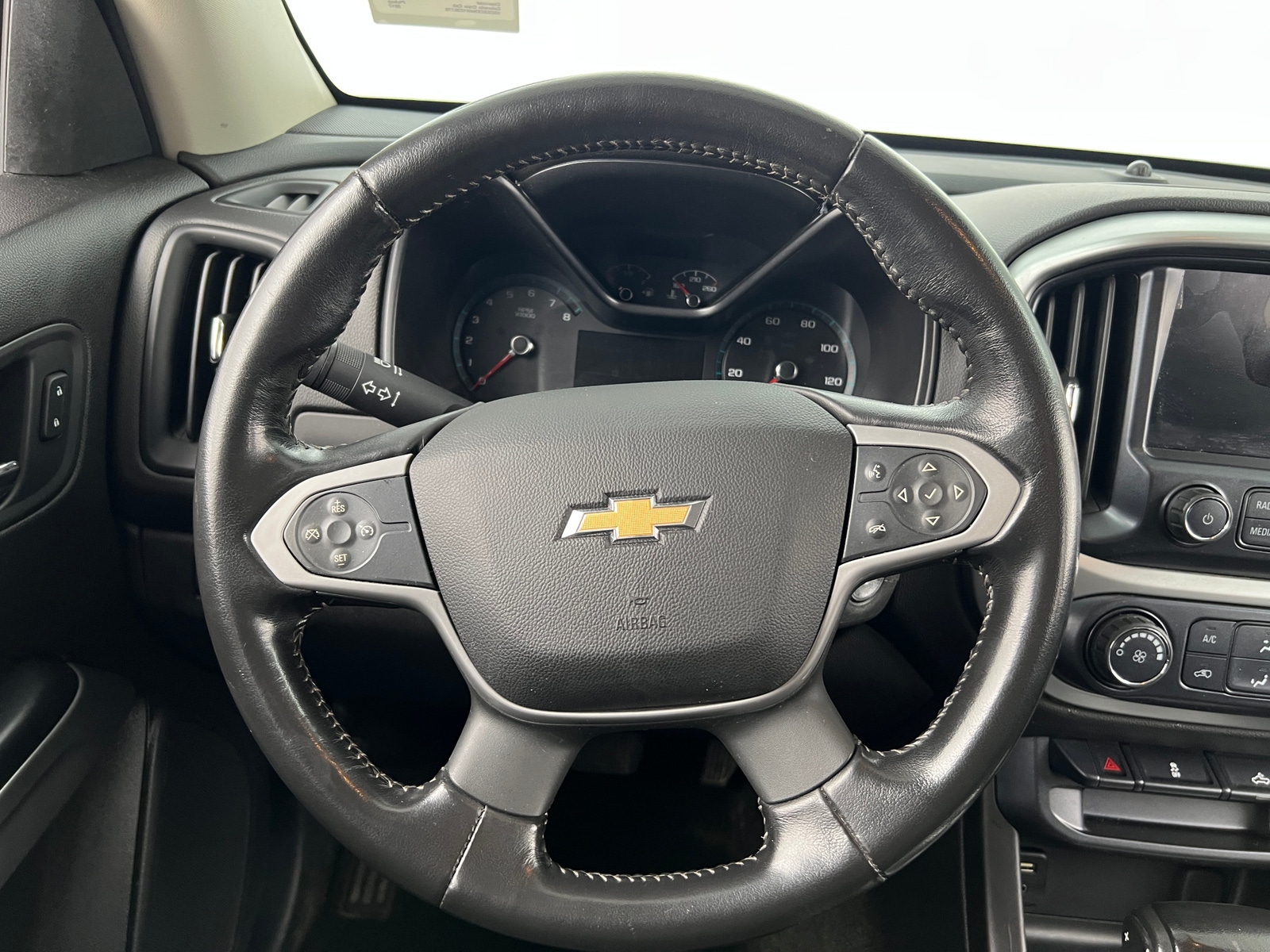 Thumbnail: 2017 Chevrolet Colorado - 5