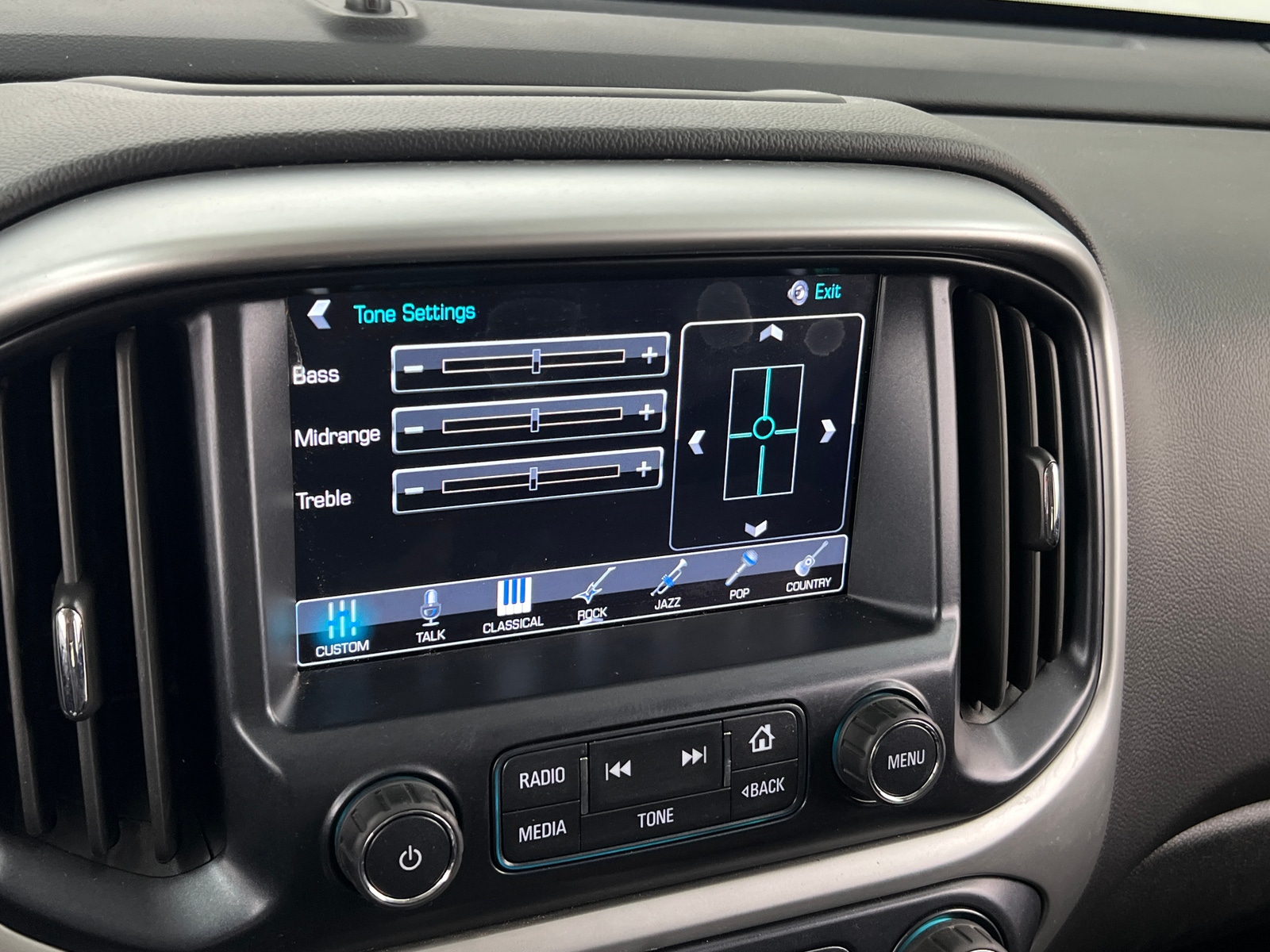 Thumbnail: 2017 Chevrolet Colorado - 4