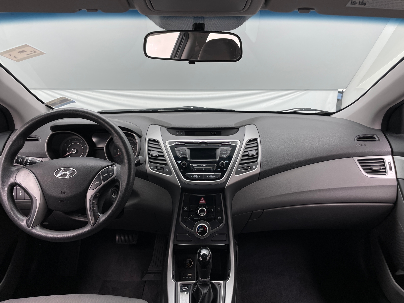 Thumbnail: 2015 Hyundai Elantra - 3