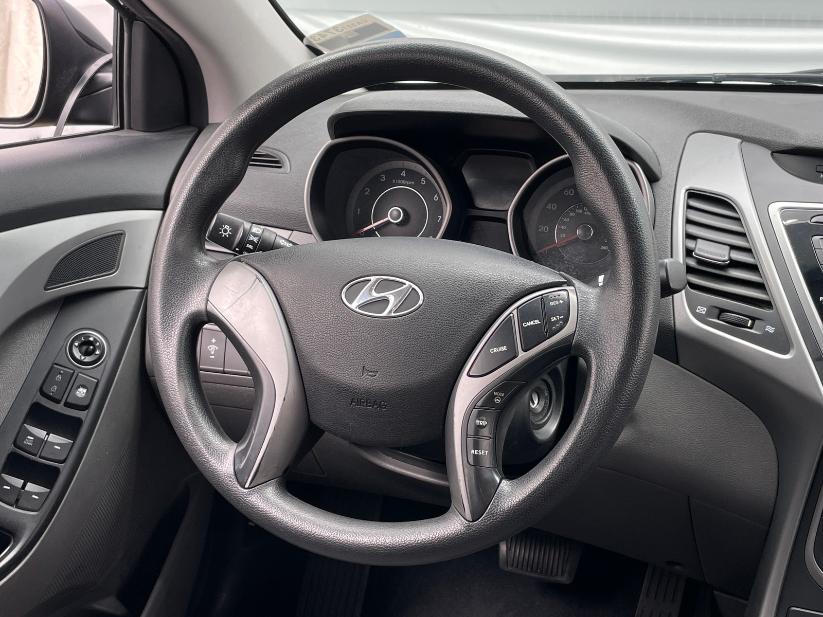 Thumbnail: 2015 Hyundai Elantra - 5