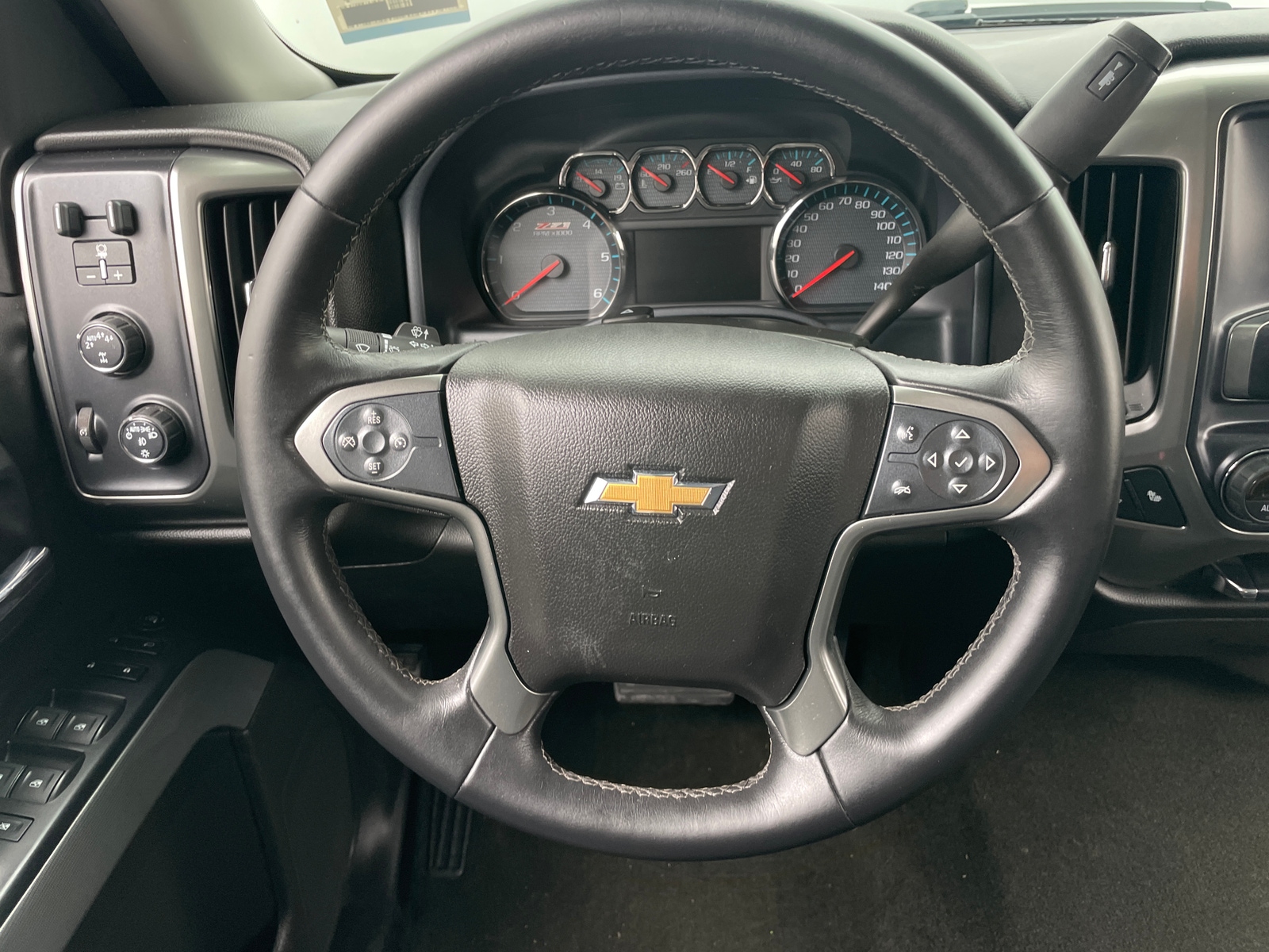 Thumbnail: 2018 Chevrolet Silverado 1500 - 5