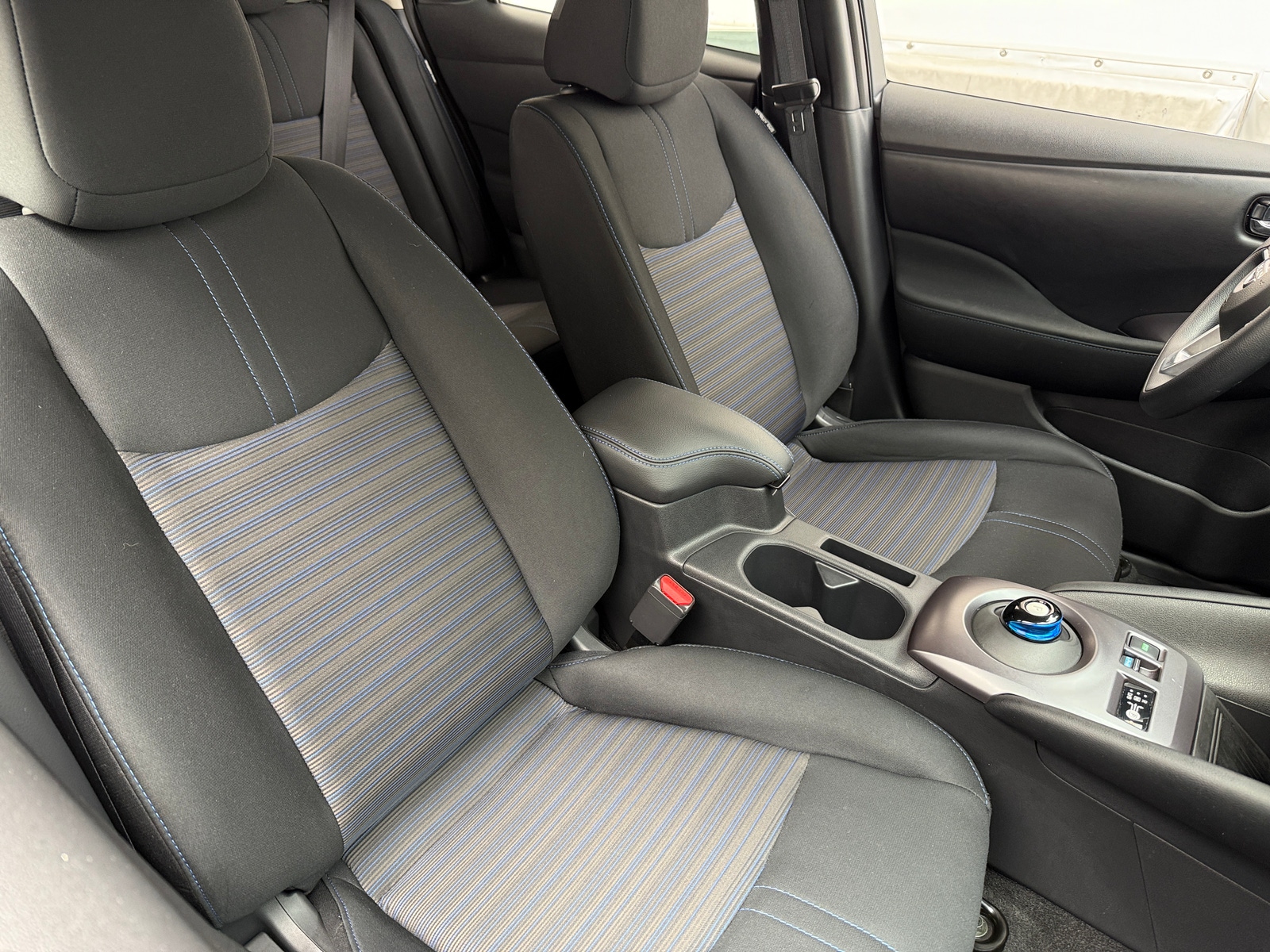 Thumbnail: 2025 Nissan Leaf - 2