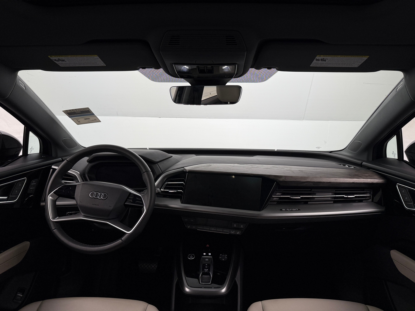 Thumbnail: 2025 Audi Q4 e-tron - 2
