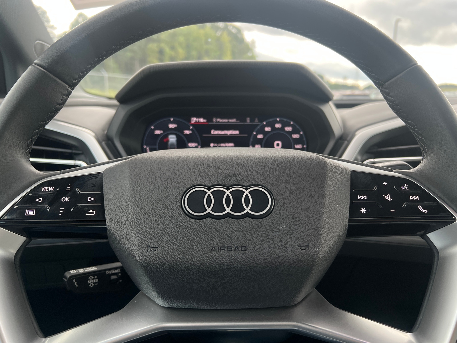 Thumbnail: 2025 Audi Q4 e-tron - 4