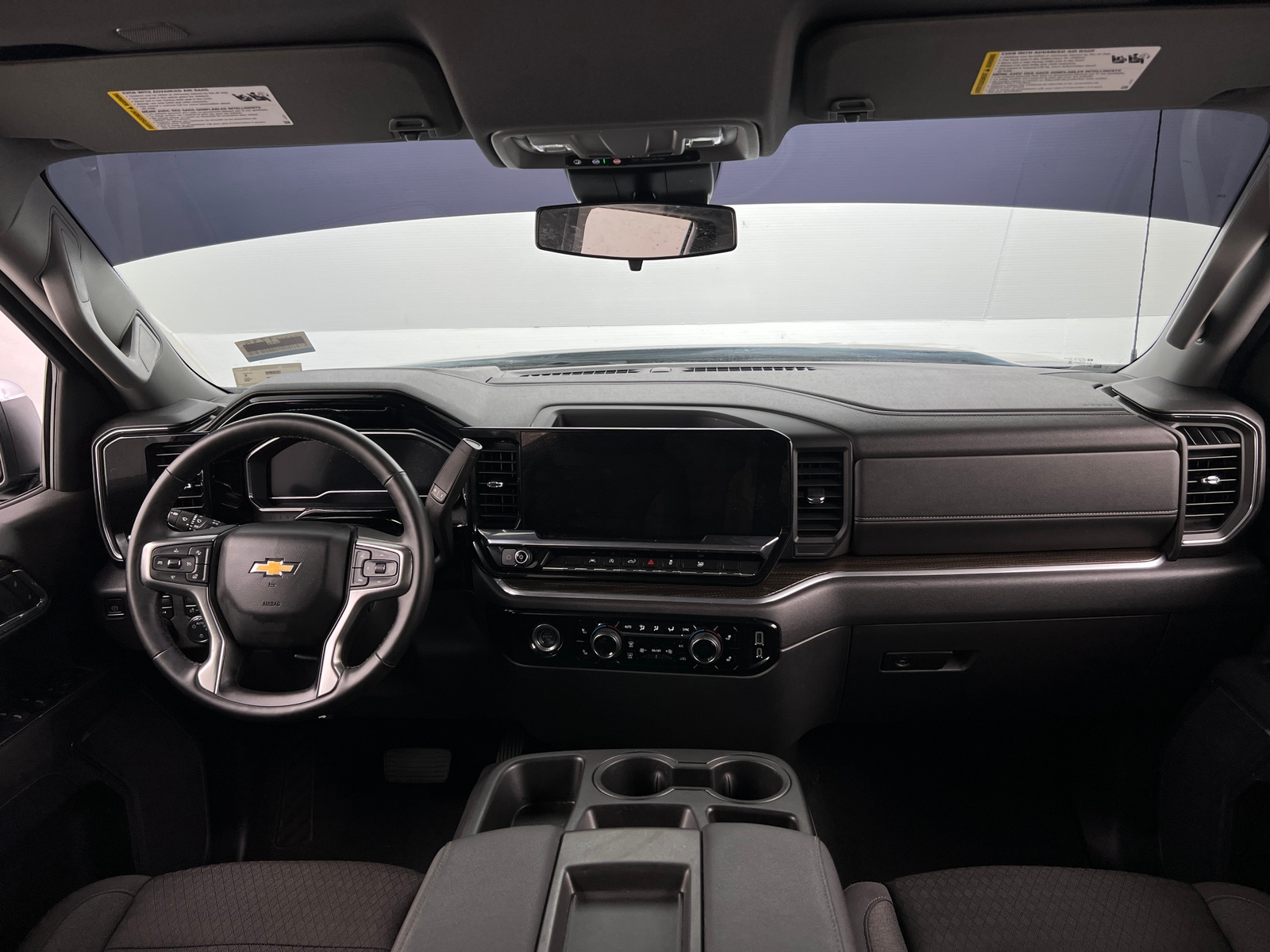 Thumbnail: 2024 Chevrolet Silverado 1500 - 3