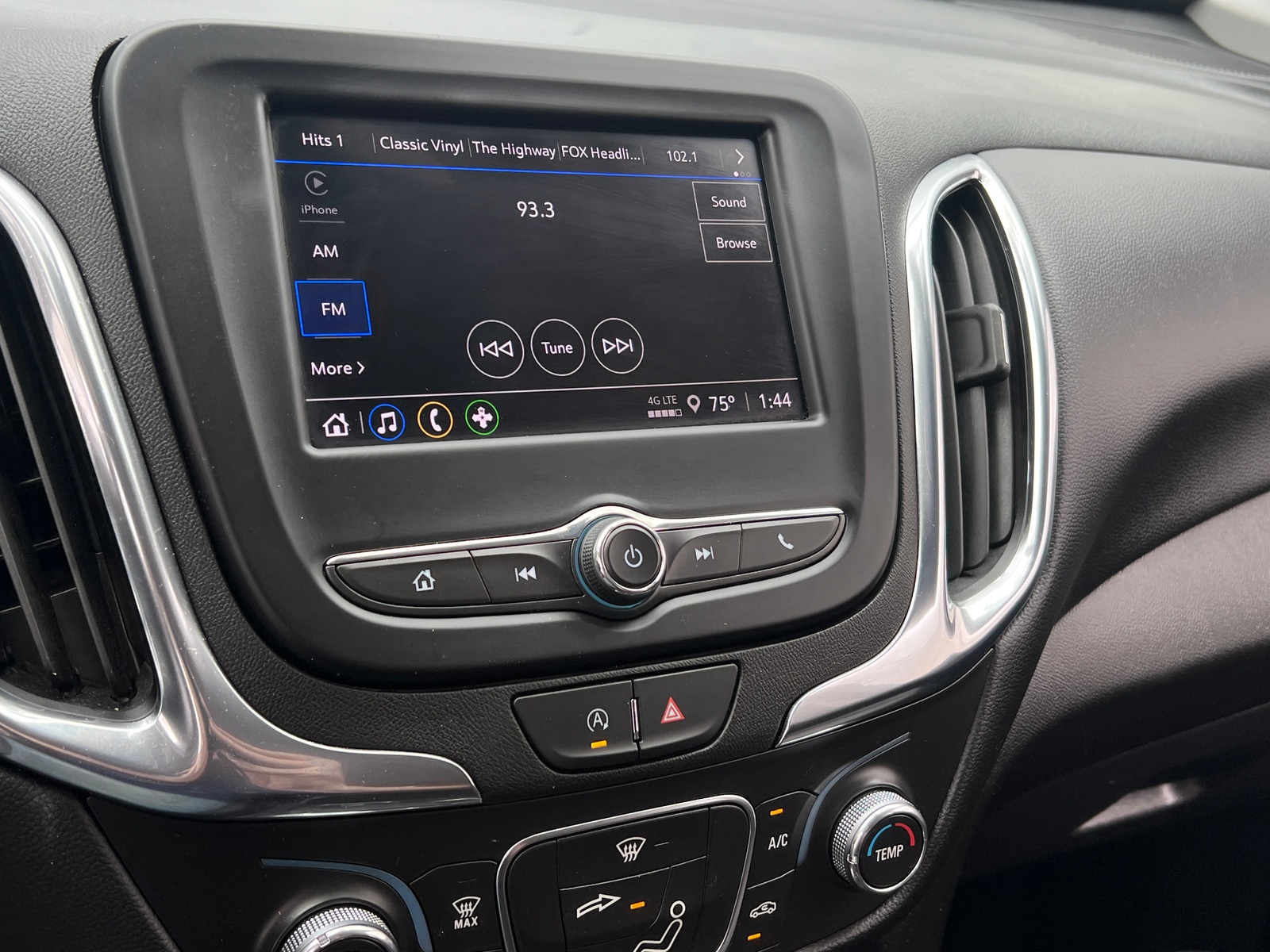 Thumbnail: 2023 Chevrolet Equinox - 4
