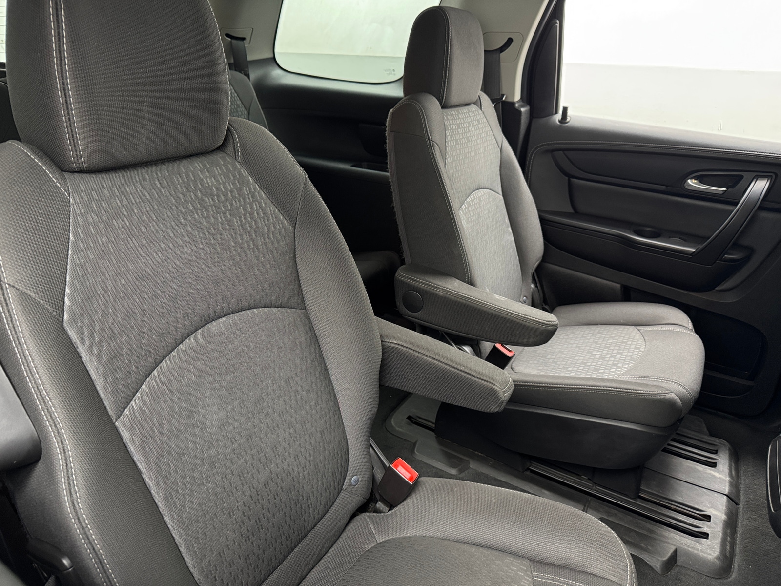 Thumbnail: 2016 GMC Acadia - 6