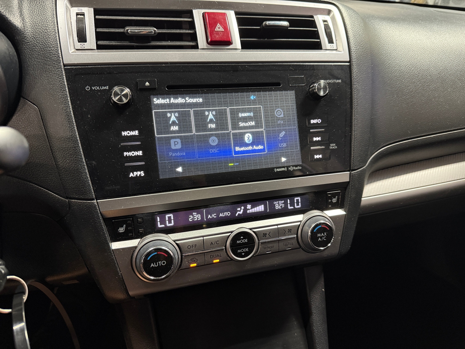 Thumbnail: 2015 Subaru Legacy - 4