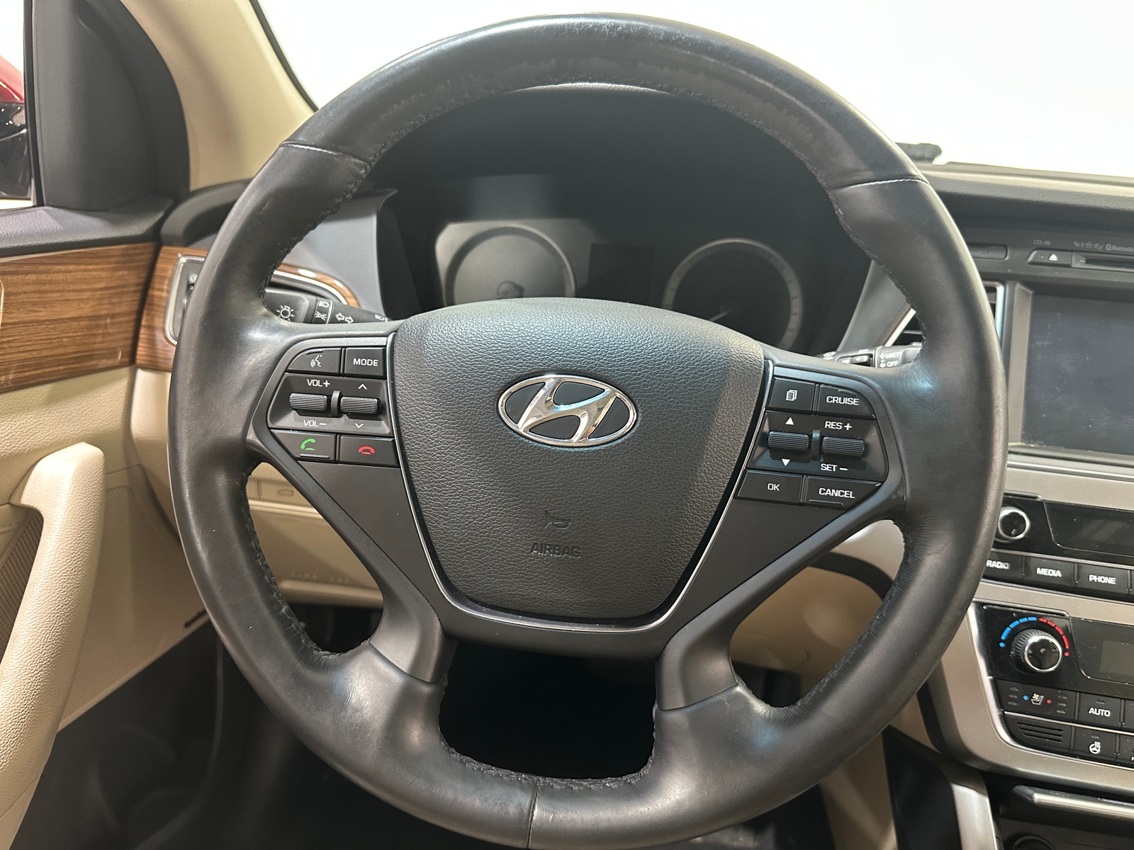 Thumbnail: 2015 Hyundai Sonata - 4