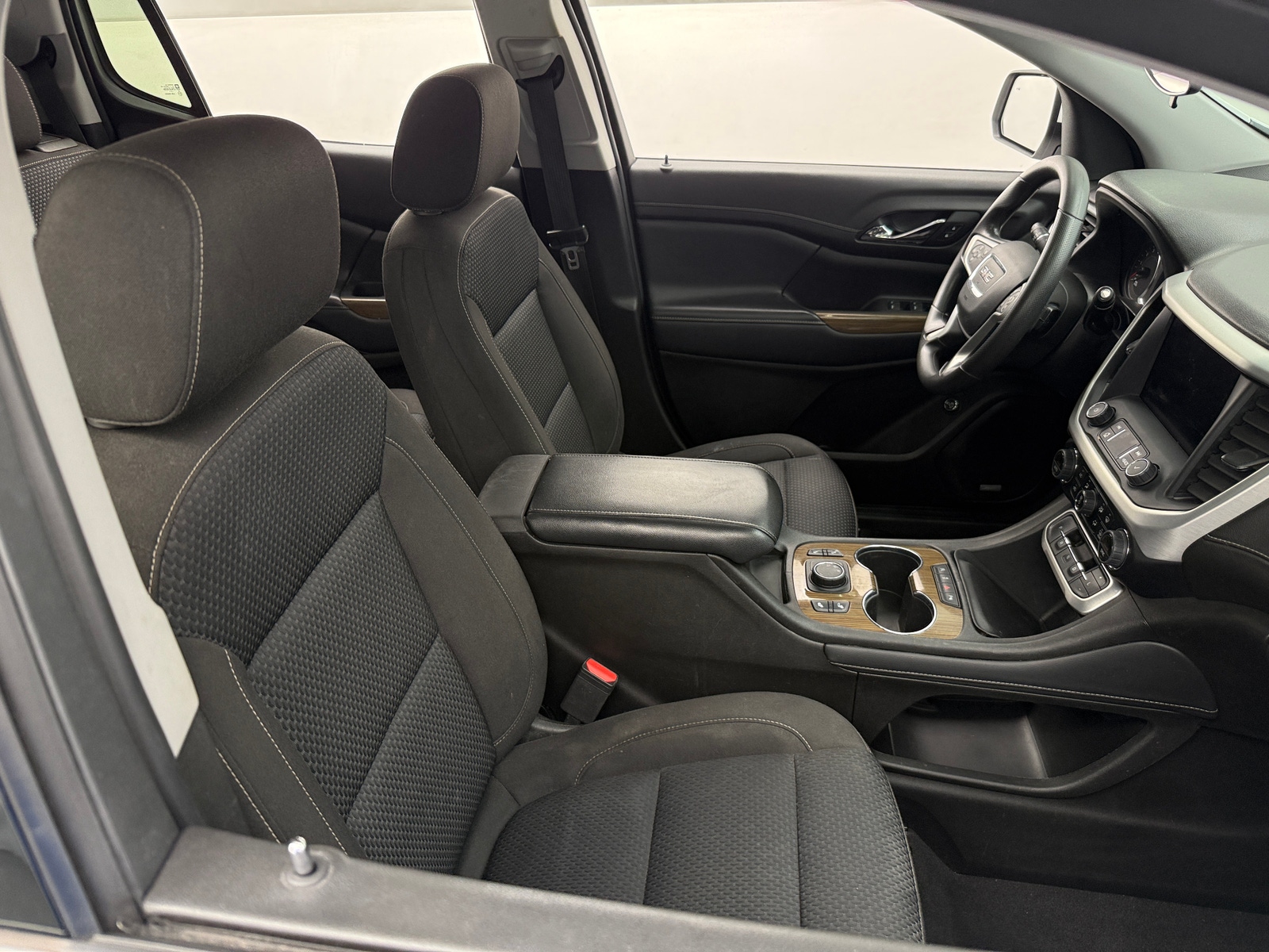 Thumbnail: 2023 GMC Acadia - 2
